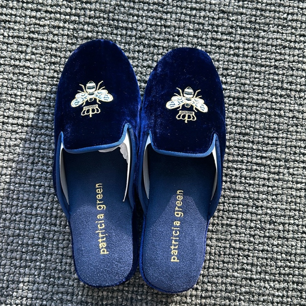 Brand New Patricia Green Queen Bee Embroidered Slippers